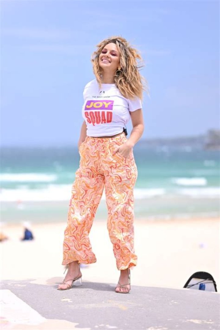 Abbie Chatfield in Bathing Suit Shares Her "POV" — Celebwell