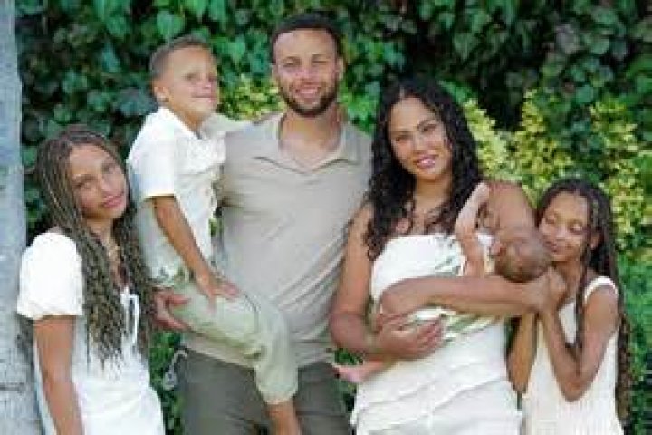 Aisha Tyler family, husband, children, parents, siblings