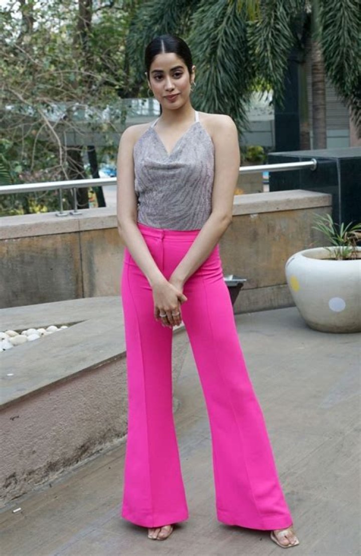 Akansha Ranjan Kapoor in Bathing Suit is "Now in India" — Celebwell