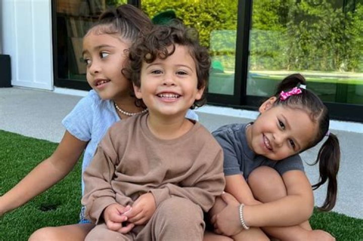 Alaïa McBroom - Bio, Facts, Family Life of YouTuber