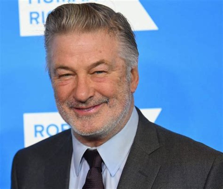 Alec Baldwin Biography - Facts, Childhood, Family Life & Achievements