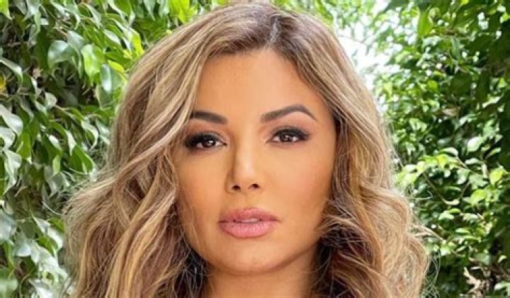 Aleida Nuñez in Bathing Suit is “Bonita” — Celebwell