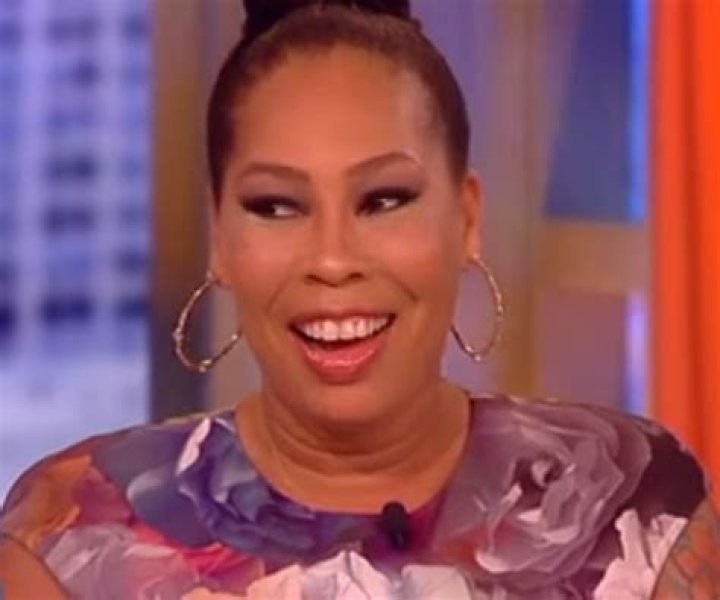 Alex Martin Biography - Facts, Childhood, Family Life & Achievements