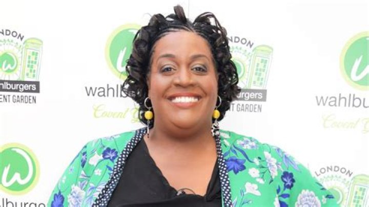 Alison Hammond in Bathing Suit Has "Dubai Vibes" — Celebwell
