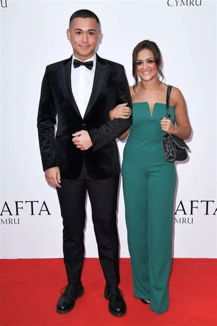 Amy-Leigh Hickman Wiki, Age, Boyfriend, Ethnicity, Parents Height & Net Worth