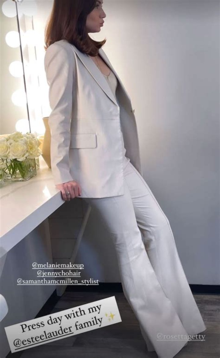 Ana De Armas Stuns In All-White Pantsuit For Estée Lauder — Celebwell