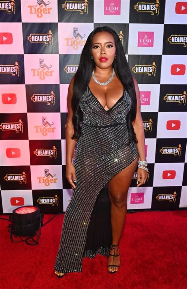 Angela Simmons in Bathing Suit Says “We Don’t Vacation” — Celebwell