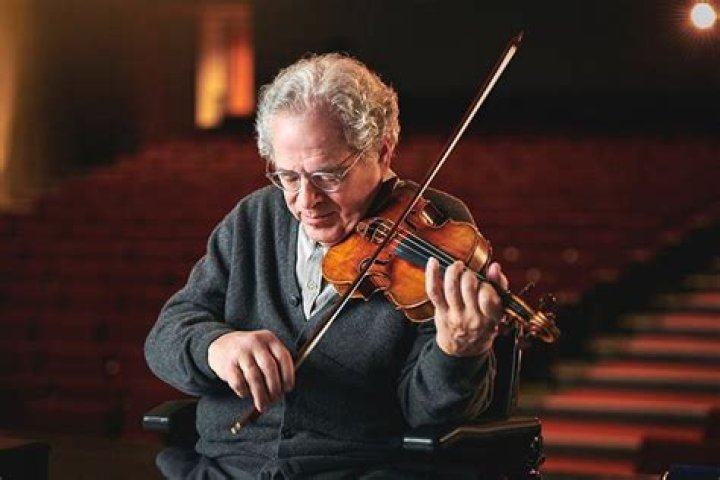 Are Howie Mandel and Itzhak Perlman related?