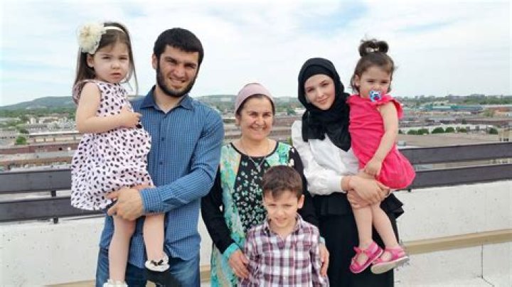 Artur Beterbiev family, wife, children, parents, siblings