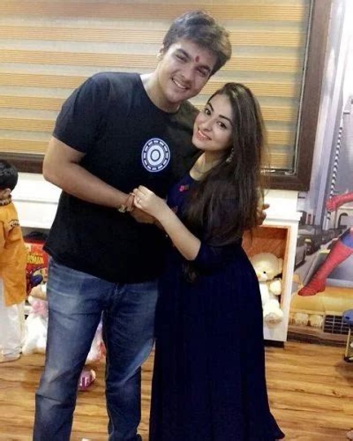 Ashish Chanchlani [Youtuber] Wiki, Net Worth, Sister & More