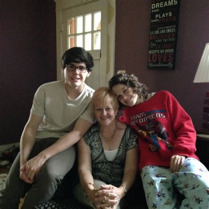 Audrey Hale Wiki, Age, Mother, Brother, Linkedin & Facts