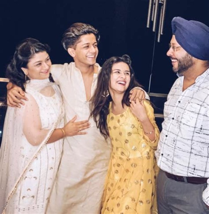 Avneet Kaur- Bio, Facts, Family Life of Indian Actress & Dancer