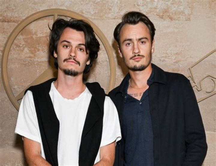 Brandon Thomas Lee, Dylan Jagger Lee