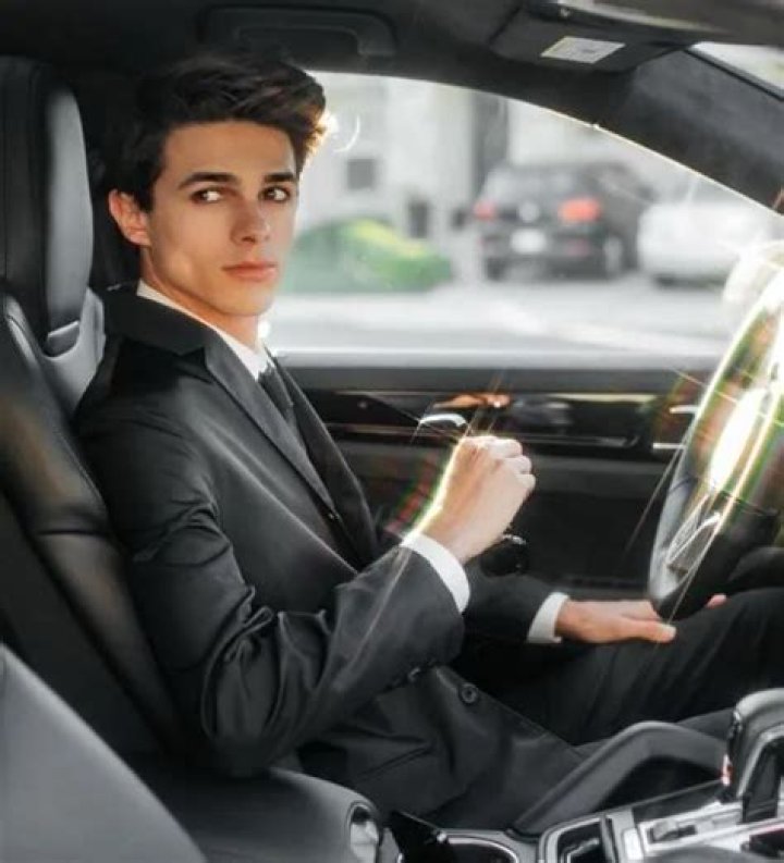 Brent Rivera Wiki, Bio, Girlfriend, Net Worth, Age & More