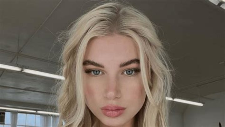 Brittan Byrd in Bathing Suit Has "Warm Thoughts" — Celebwell