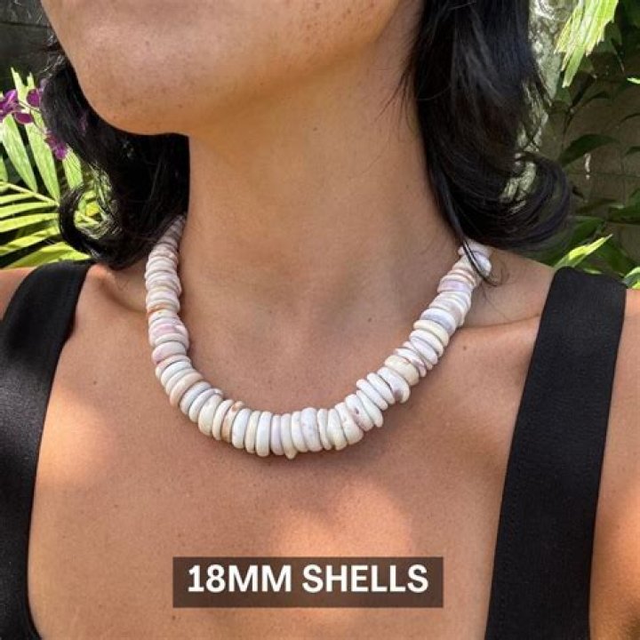 Can shell necklaces get wet? – Celebrity