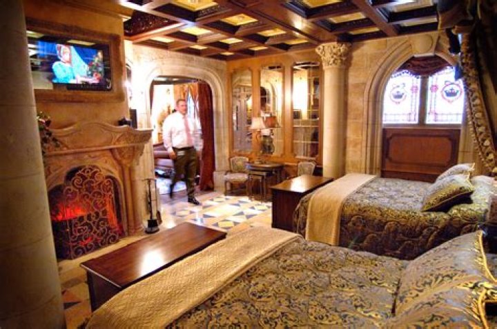 Can you still stay in Cinderella’s castle? – Celebrity