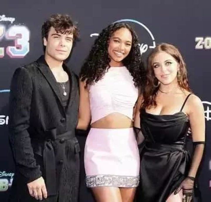 Chandler Kinney Age, Net Worth, Parents, Boyfriend, Height & More