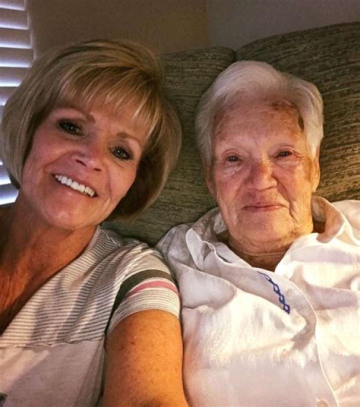 Colleen Carroll cause of death: What happened to Garth Brooks’ mother?