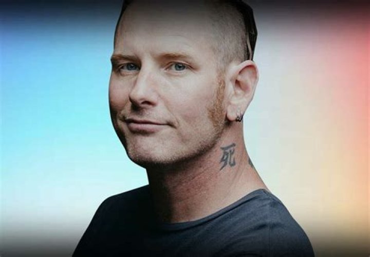 Corey Taylor Biography - Facts, Childhood, Family Life & Achievements