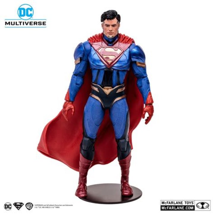 DC Fans Are Roasting The Injustice Movie