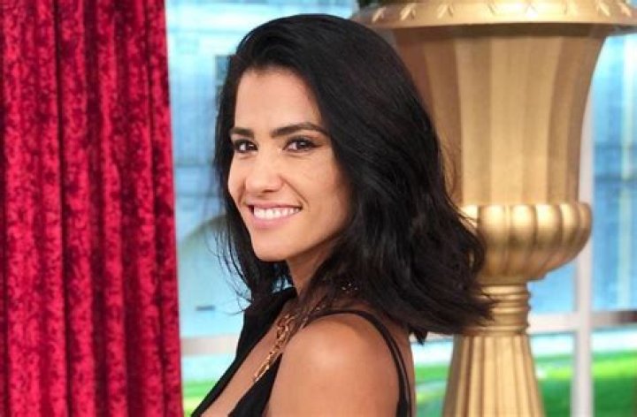 Delfina Gerez Bosco in Bathing Suit Shares "Photo Session" — Celebwell