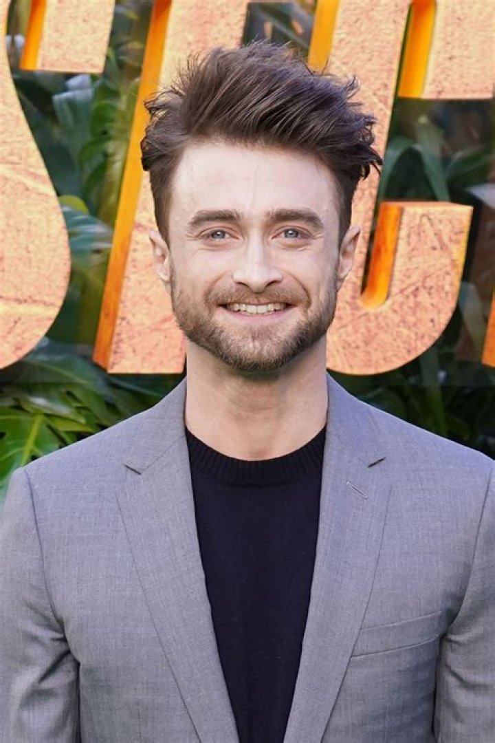 Did Daniel Radcliffe really sing she’ll be coming round the mountain? – Celebrity