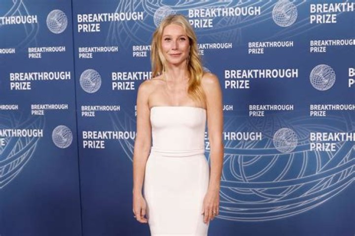 Did Gwyneth Paltrow do her own singing in Country Strong? – Celebrity