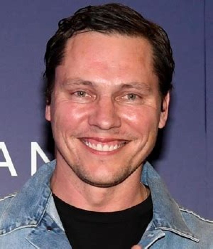 DJ Tiesto Height Weight Shoe Size Body Measurements Facts Family