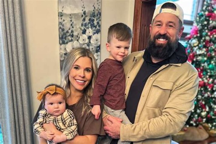 Does Aaron Wise have kids?