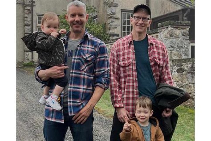 Does Amari Cooper have children?