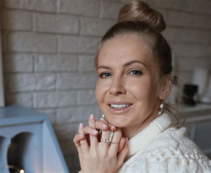 Edyta Pazura in Bathing Suit Shares "Magical Moments" — Celebwell