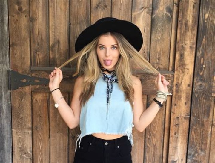 Eliana Jones Biography - Facts, Childhood, Family Life & Achievements