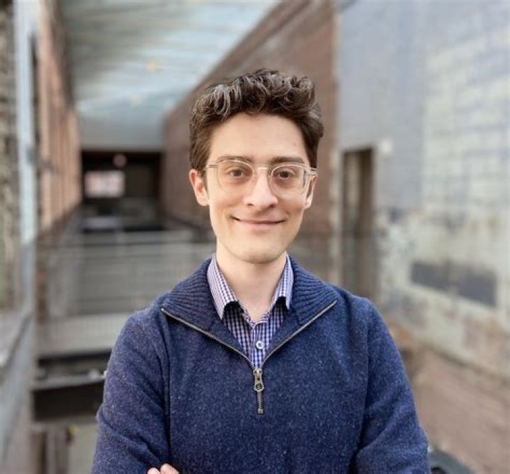 Evan Stewart – Bio, Facts, Family Life, Career