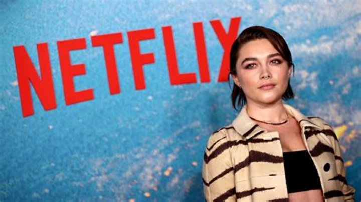 Fans wonder if Florence Pugh and Zach Braff split as she’s spotted vacationing with MCU star Will Poulter