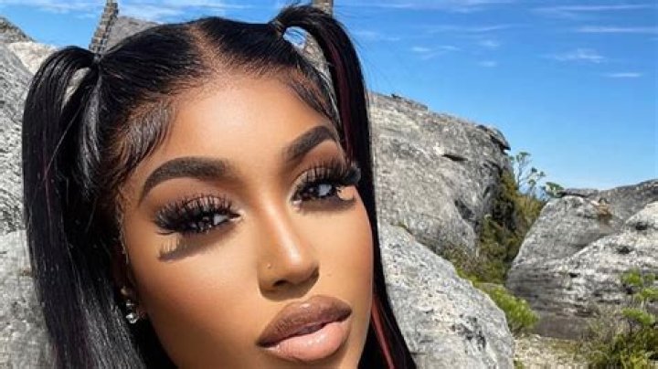 Fantana in Bathing Suit Celebrates "Best Country Ever" — Celebwell