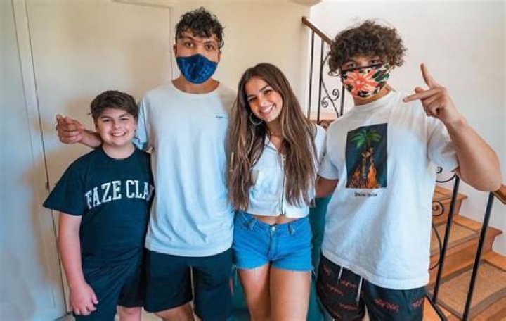 Faze Kay (Frazier Kaye) - Bio, Facts, Family Life of YouTuber & Gamer