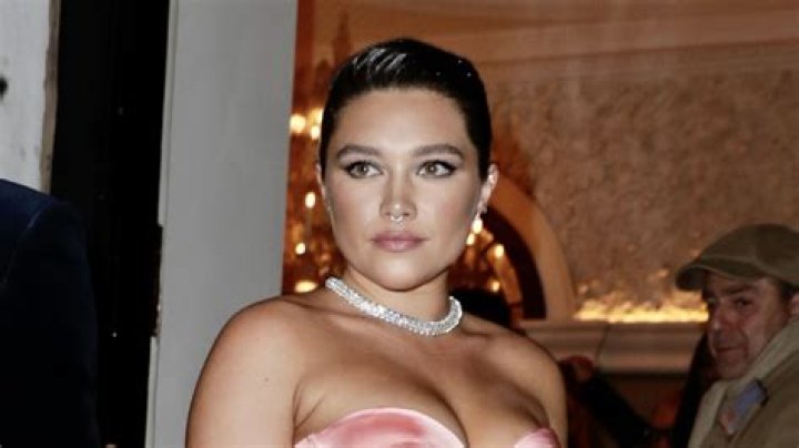 Florence Pugh shuts down fan speculation over romance with Will Poulter