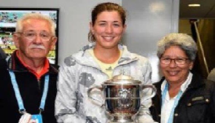 Garbiñe Muguruza parents: Scarlet Blanco, José Antonio Muguruza