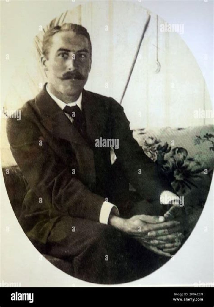 George Edward Stanhope Molyneux Herbert, 5th Earl Of Carnarvon Biography