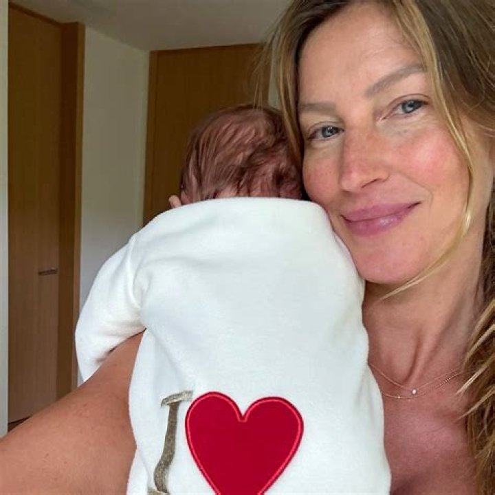 Gisele Shares New Moon Message of Mindfulness  — Celebwell