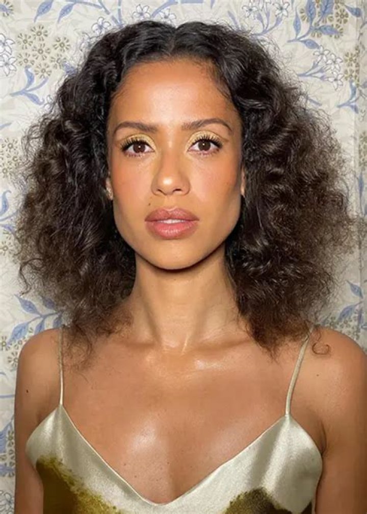 Gugu Mbatha-Raw - Bio, Facts, Family Life of Actress