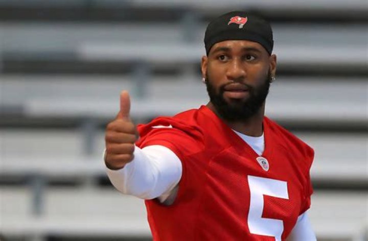 Haason Reddick age, height, ethnicity, family, college, 40 time, draft, trade, net worth, Instagram