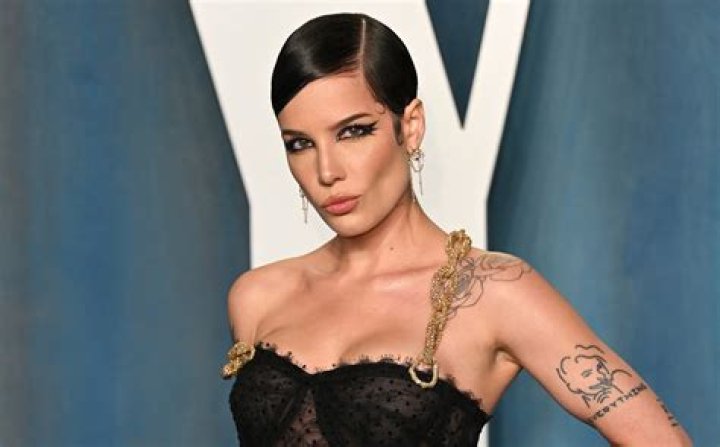 Halsey in Bathing Suit Takes a "Re-charge" — Celebwell