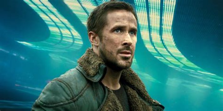 Harrison Ford And Ryan Gosling Hit Up The Neon Streets Of Future LA In New Blade Runner 2049 Photos