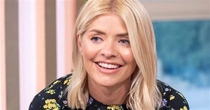 Holly Willoughby net worth: Bio, age, height, husband, babies, Dancing On Ice