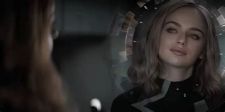 How does Mister Toussaint’s attitude toward the toaster evolve? – Celebrity