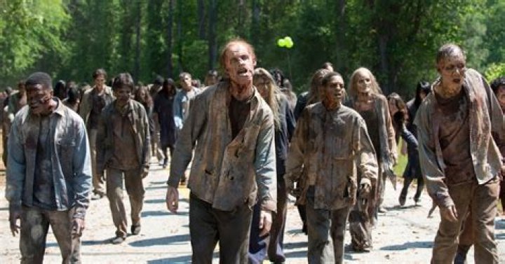 How Much Did Zombies Get Paid In The Walking Dead? – Celebrity