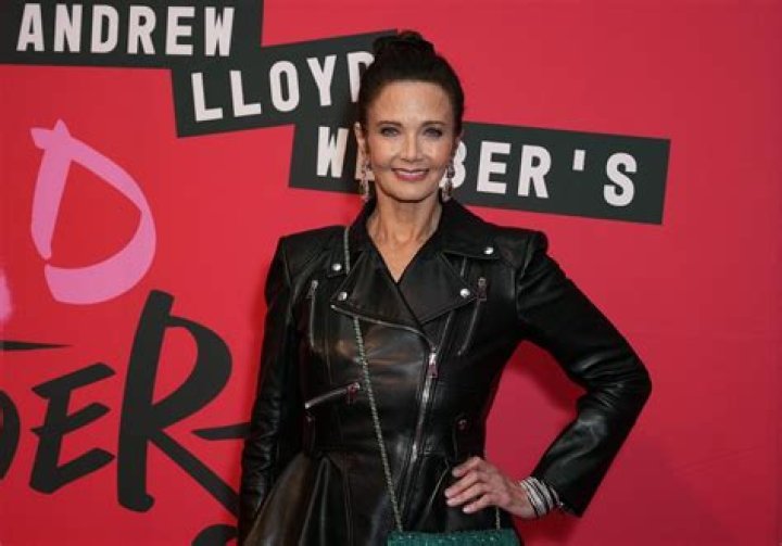 
How Much Money Does Lynda Carter Make? Latest Income Salary
