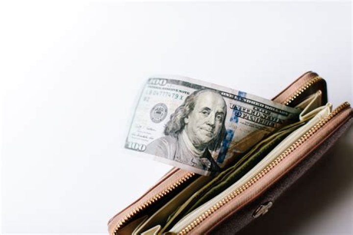 
How Much Money Does Lynda Resnick Make? Latest Income Salary
